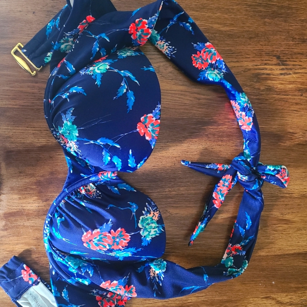 Victoria Secret bikini top